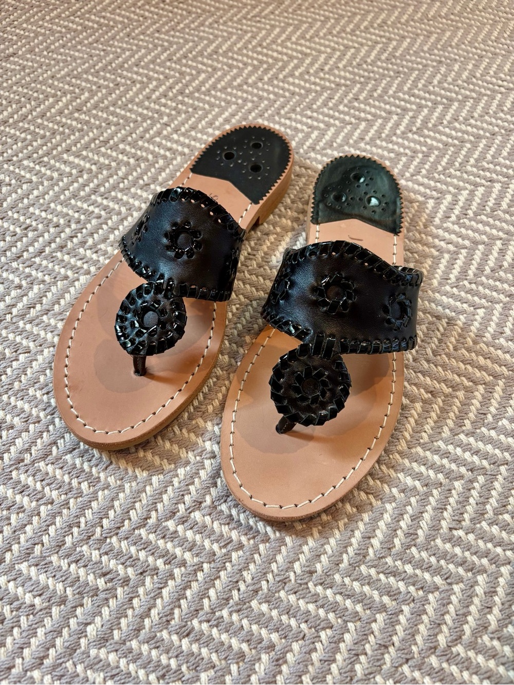 Jack Rogers Black Leather Thong Sandal with Floral Medallion - Picture 3 of 4